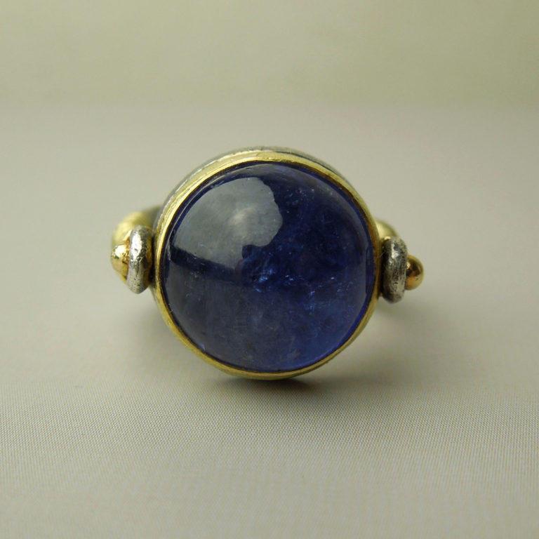 Anello tanzanite